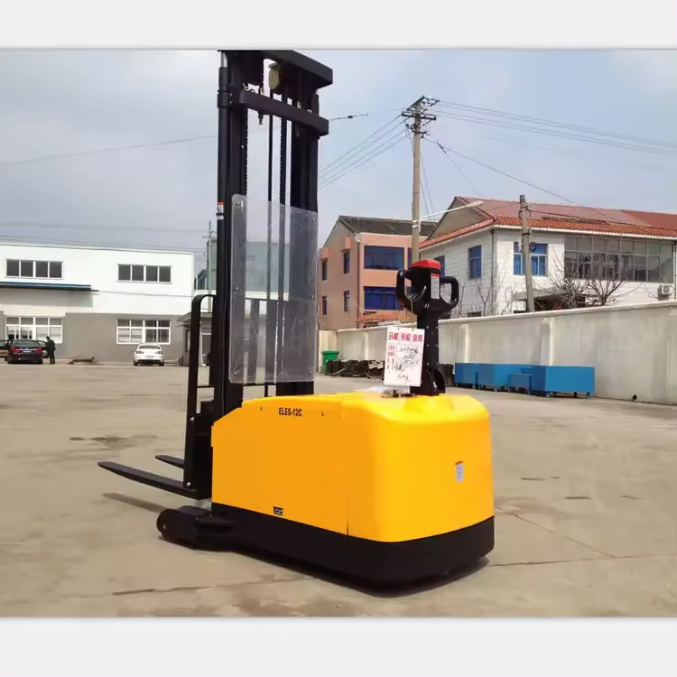 Everlift 1600KG Free Maintained Battery Electric Counter Balanced Pallet Stacker