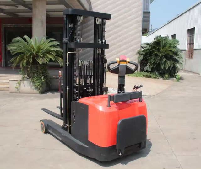 Everlift 2ton 1.5ton 1.2ton 1.6m 2.5m/3m/3.5m/4m/4.5m/5m/5.5m/6m Reach Pallet Stacker Reach Truck Forklift Forward/backward Titling And EPS Reach Walkie Stacker