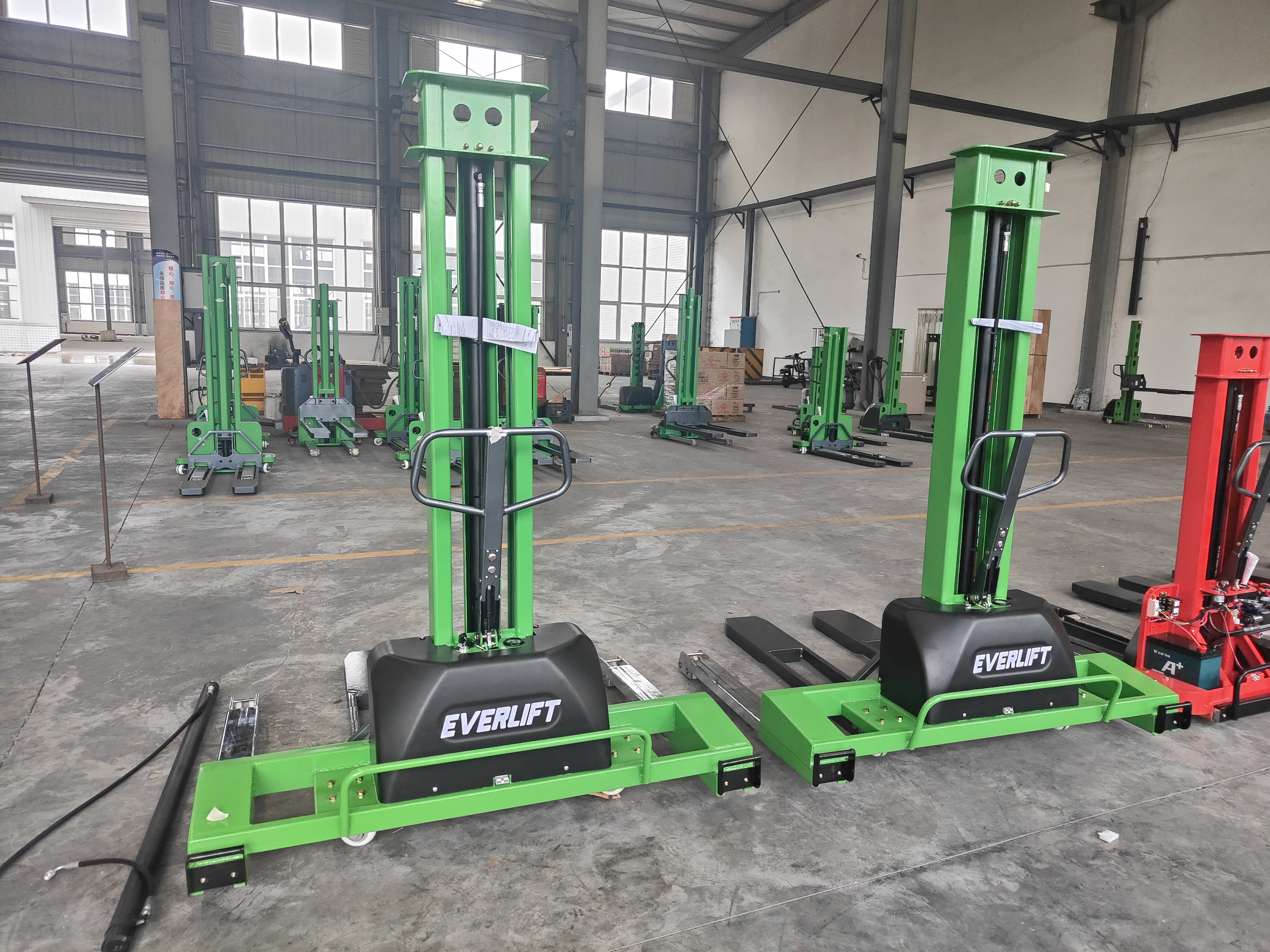 Semi Self-lifting Stacker wholesale.jpg