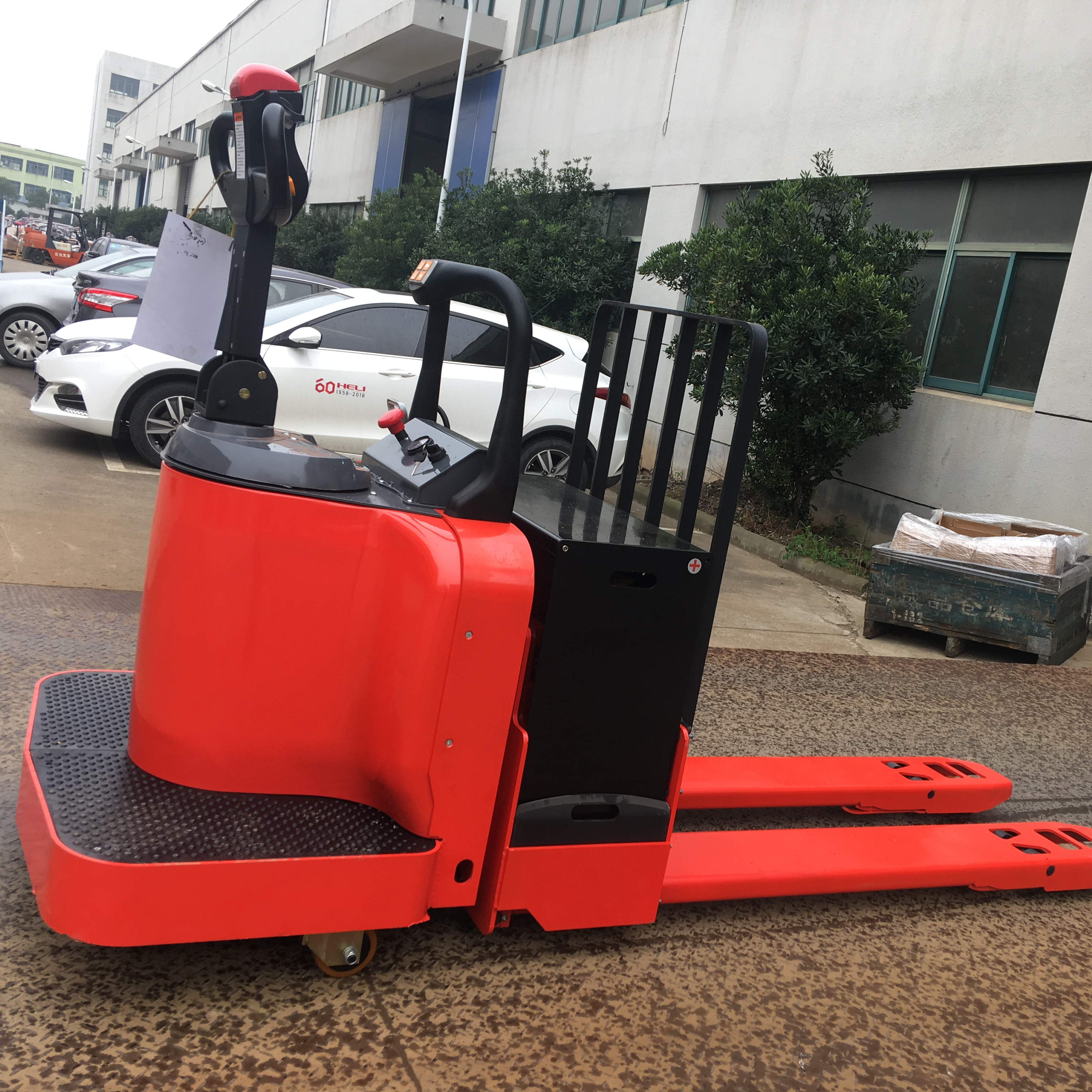 Everlift Brand 3500kg 3.5 Ton Electric Rider Pallet Jack 6600lbs 7000lbs Capacity with factory price 35H-510/520/530