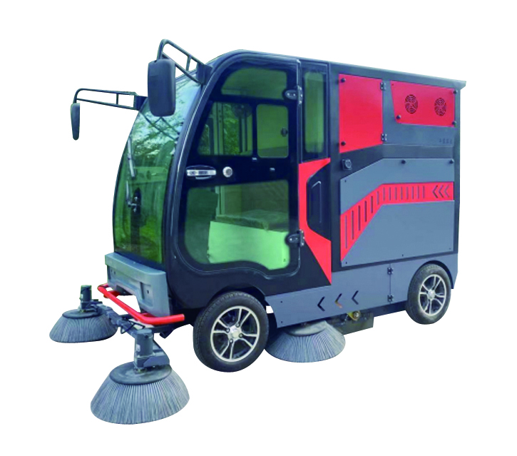 2024 Everlift M-2400 Four-Wheel Sweeper