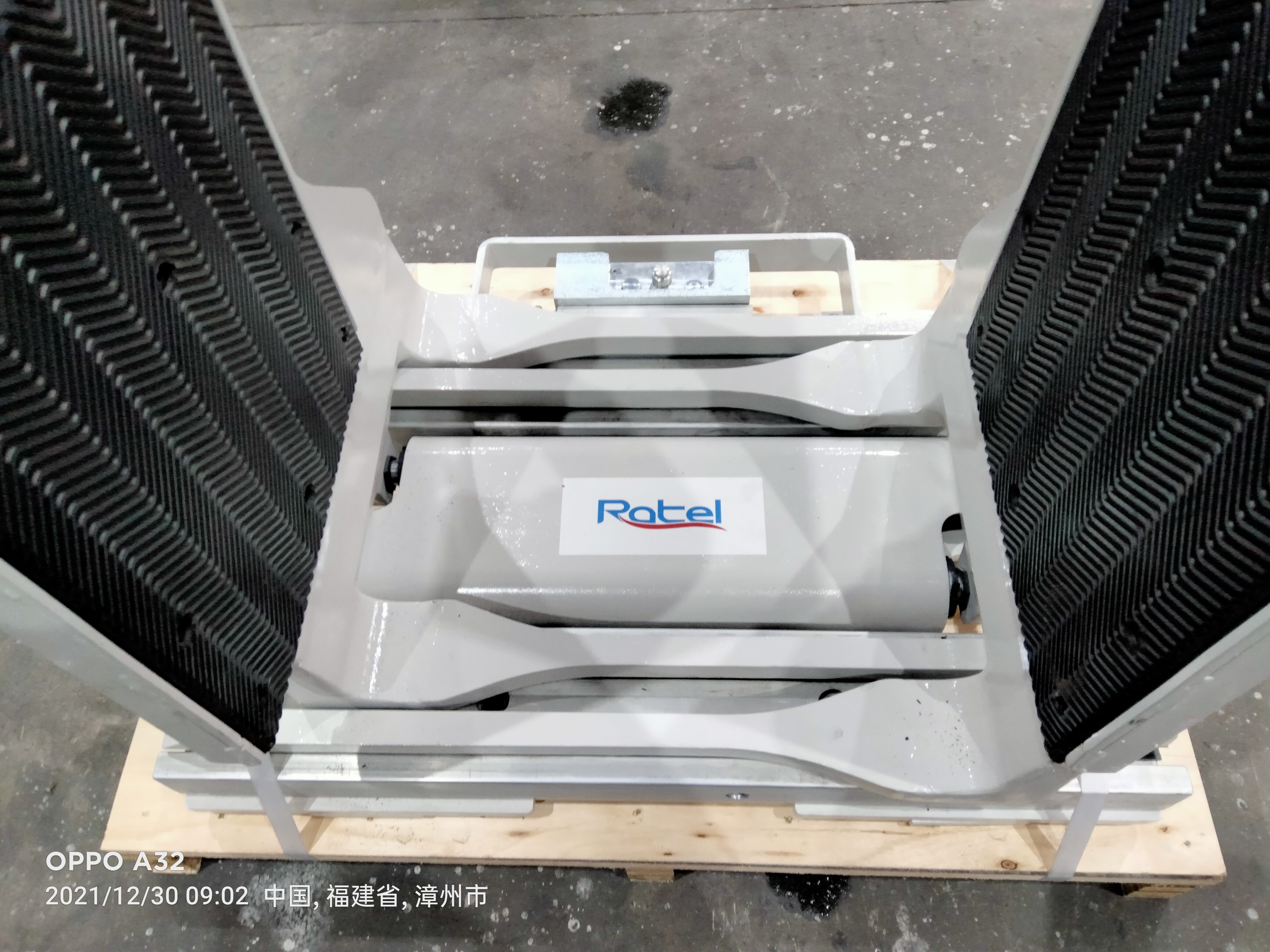 Carton Clamp Forklift Attachment &Parts From Everlift 